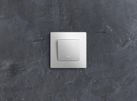 Выключатель 1-кл. СП Etika 10А IP20 250В 10AX с подсветкой/индикацией безвинтов. зажимы механизм бел. IEK 672203