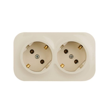 Розетка 2-м ОП Quteo 16А IP20 250В 2х2P+E с заземл. без защ. шторок сл. кость IEK 782263