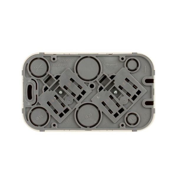 Розетка 2-м ОП Quteo 16А IP20 250В 2х2P+E с заземл. без защ. шторок сл. кость IEK 782263