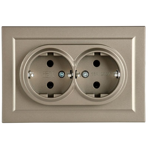 Розетка 2-м СП BRITE РС12-3-БрШ 16А в сборе с заземл. без защ. шторок шампань IEK BR-R21-16-K37-F