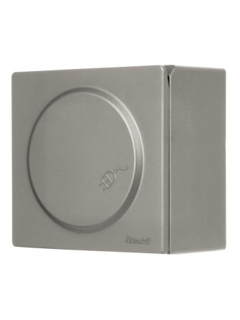 Розетка 1-м ОП LETO с заземл. с крышкой LETO ПБТ платина LEZARD 752-3500-123B